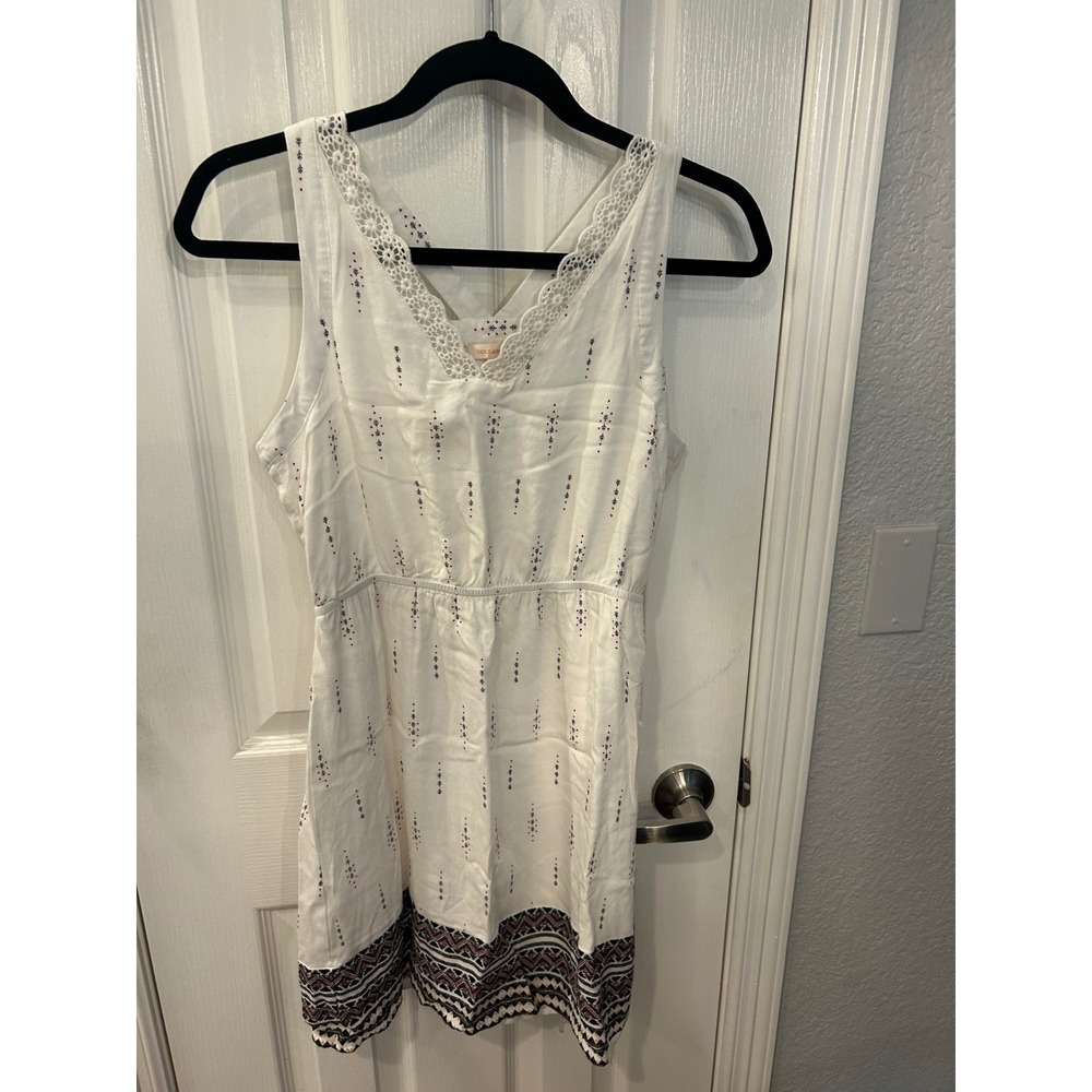 Skies Are Blue Mini Dress White Geometric Print Lace Trim Boho Sun Dress